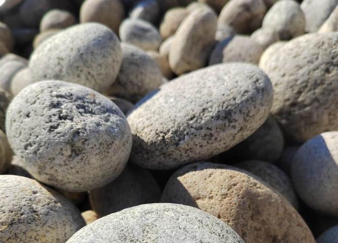 Купить речную и морскую гальку напрямую у производителя с доставкой  купить в Махачкале от производителя, без посредников