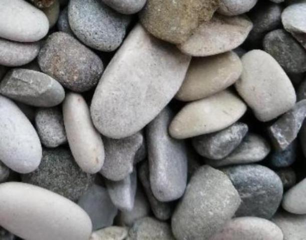 Где заказать гальку и каменную крошку с доставкой?  в Махачкале