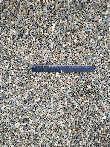 Kamenclub.ru: Галька речная окат (серая) фр.5-10 мм купить  в Махачкале галька речная серая, серый, темно-серый, светло-серый, коричневый речная окатанная галька декоративная ландшатфная 5000 руб/т   фото КАМЕНЬ КЛУБ