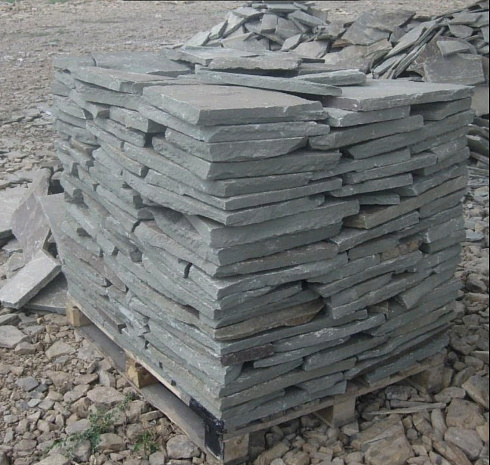 Kamenclub.ru: Песчаник пластушка серо-зеленый (1,5 см)  купить в Махачкале плитняк - пластушка серо-зеленый, серый, зеленый пластушка рваная ландшафтная колотая 10200 руб/м3   фото КАМЕНЬ КЛУБ