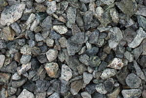 Kamenclub.ru: Щебень крошка зеленый (змеевик) фр. 20-40 мм.  купить в Махачкале мрамор зеленый, салатовый ландшафтная мраморная крошка 8500 руб/т   фото КАМЕНЬ КЛУБ