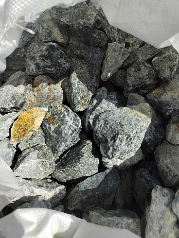 фото Галтованный жадеит (фр. 70-100 мм)  купить в Махачкале в интернет-портале КАМЕНЬ КЛУБ