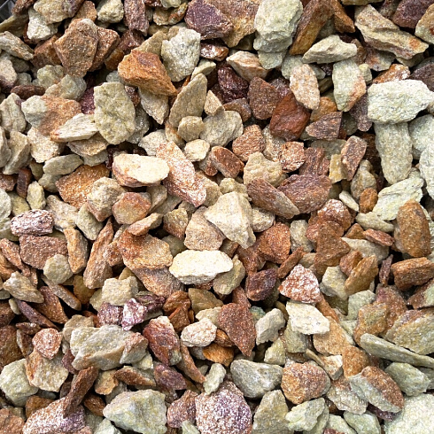 Kamenclub.ru: Щебень крошка желтый (ЗЛАТОЛИТ) фр. 20-40 мм.  купить в Махачкале златолит бежевый, золотистый, желтый декоративная каменная крошка 10800 руб/т   фото КАМЕНЬ КЛУБ