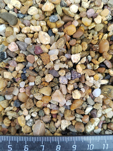 Галька речная окат (рыжая) фр.3-5 мм купить в Махачкале 