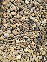 Kamenclub.ru: Галька речная окат рыжая фр. 20-40 мм. купить  в Махачкале галька речная окатанная рыжая желтая серая округлая речная галька 5000 руб/т   фото КАМЕНЬ КЛУБ