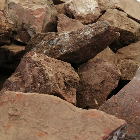 фото Яшма красная  (фр. 70-100 мм)  купить в Махачкале в интернет-портале КАМЕНЬ КЛУБ