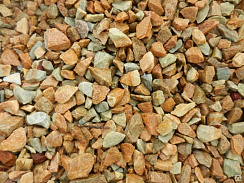 Kamenclub.ru: Щебень крошка желтый (ЗЛАТОЛИТ) фр. 3-5 мм.  купить в Махачкале златолит золотистый, бежевый, желтый мрамор 12 000 руб/т   фото КАМЕНЬ КЛУБ