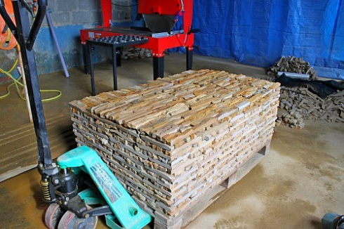 Kamenclub.ru: Песчаник (лапша) art PSG-3-01  купить в Махачкале    2300 руб/кв.м   фото КАМЕНЬ КЛУБ