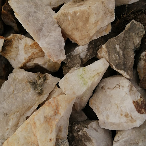 фото Кварц ( фр. 70-100 мм)  купить в Махачкале в интернет-портале КАМЕНЬ КЛУБ