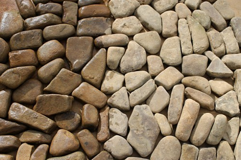 Kamenclub.ru: Песчаник брусчатка  купить в Махачкале    5 500 руб/т   фото КАМЕНЬ КЛУБ