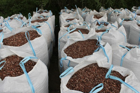 Kamenclub.ru: Мраморная крошка (щебень крошка розовый) фр. 10-20 мм.  купить в Махачкале мрамор розовый, красный каменная декоративная крошка ландшафтная 11000 руб/т   фото КАМЕНЬ КЛУБ