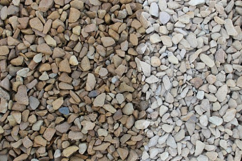 Kamenclub.ru: Щебень крошка желтый (песчаник) фр. 10-20 мм.  купить в Махачкале песчаник бежевый, серый, рыжий декоративный ландшафтный щебень колотый 9500 руб/т   фото КАМЕНЬ КЛУБ