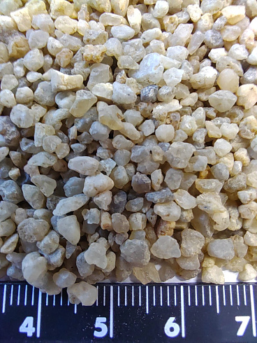 Кварцевый песок сухой фракцинированный фр. 1,6-4 мм.  купить в Махачкале фото Камень Клуб