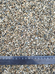 Kamenclub.ru: Галька речная окат (серая) фр.3-5 мм купить  в Махачкале галька речная серая бежевый темно-серый окатанный речной камень округлый 9500 руб/т   фото КАМЕНЬ КЛУБ