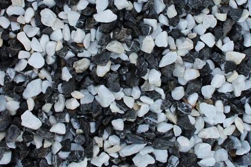 Kamenclub.ru: Мраморная крошка (щебень крошка микс: белый-зеленый-розовый) фр. 3-5 мм.  купить в Махачкале мрамор белый, зеленый, розовый мраморная декоративная крошка каменная 12000 руб/т   фото КАМЕНЬ КЛУБ