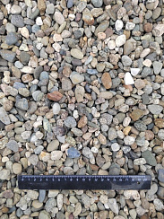 Kamenclub.ru: Галька речная окат (серая) фр.10-20 мм купить  в Махачкале галька речная серая, серый, темно-серый, светло-серый, коричневый ландшафтная декоративная речная окатанная округлая галька 5000 руб/т   фото КАМЕНЬ КЛУБ