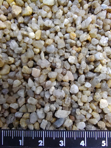 Кварцевый песок для площадок фр. 2-5 мм.  купить в Махачкале фото Камень Клуб
